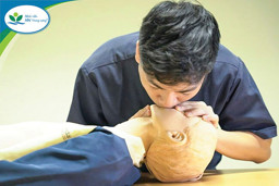 Hình ảnh chi tiết tin tức Sơ cấp cứu ban đầu đúng cách – cơ hội sống cho trẻ đuối nước Hình ảnh tin tức Sơ cấp cứu ban đầu đúng cách – cơ hội sống cho trẻ đuối nước