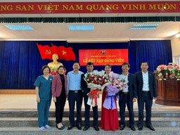 Hình ảnh chi tiết tin tức LỄ KẾT NẠP ĐẢNG VIÊN MỚI CỦA CHI BỘ BỆNH VIỆN SẢN NHI Hình ảnh tin tức LỄ KẾT NẠP ĐẢNG VIÊN MỚI CỦA CHI BỘ BỆNH VIỆN SẢN NHI
